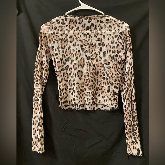 Tres Bien mesh long sleeved long crop top leopard print size small - Picture 3 of 4
